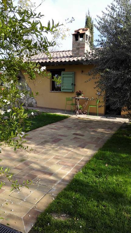 Casa La Quiete Villa Torgiano Exterior photo